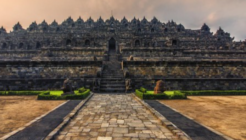 Sejarah Borobudur: Mengungkap Cerita Candi Borobudur yang Mendunia – Indonesia Travel